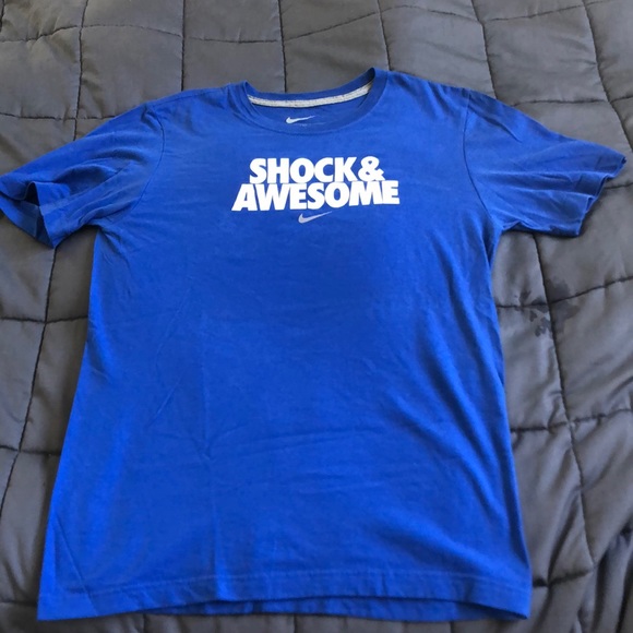 Nike T-Shirt - Picture 2 of 4